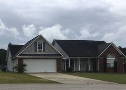 Pre-foreclosure in  FERN CT Raeford, NC 28376