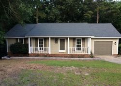  Melbourne Dr, Fayetteville NC
