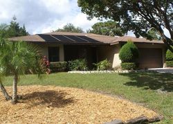 Pre-foreclosure in  LANCASTER DR Sarasota, FL 34241