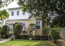 Pre-foreclosure in  HALSEY AVE Hicksville, NY 11801