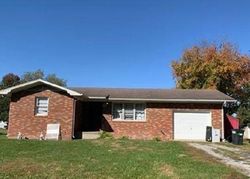 Pre-foreclosure in  SUNSET DR Auxvasse, MO 65231