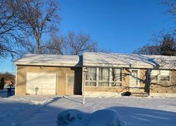 Pre-foreclosure in  HORIZON DR NE Minneapolis, MN 55421