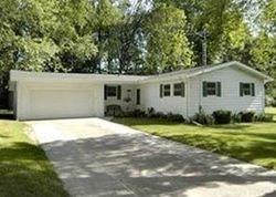 Pre-foreclosure Listing in CARLETON DR N BATTLE CREEK, MI 49017