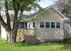 Pre-foreclosure in  CLYDE RD Howell, MI 48855