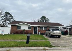 Pre-foreclosure Listing in WARWICK DR MARRERO, LA 70072