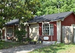 Pre-foreclosure in  TURTLE CREEK LN Saint Rose, LA 70087