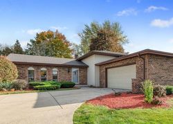Pre-foreclosure in  SIR GAWAINE DR Schererville, IN 46375