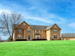 Pre-foreclosure in  MAGNUSON CT Barrington, IL 60010