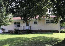 Pre-foreclosure Listing in W PAULINE ST TAYLORVILLE, IL 62568