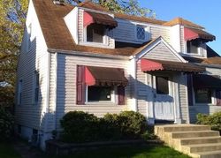 Pre-foreclosure Listing in W 95TH PL EVERGREEN PARK, IL 60805