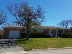 Pre-foreclosure Listing in HAPP RD NORTHBROOK, IL 60062