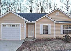  Maple Dr, Greer SC