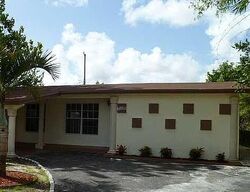 Pre-foreclosure in  ALLEN ST Hollywood, FL 33024