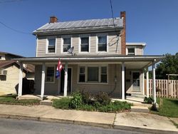 Pre-foreclosure Listing in BROAD ST NEWVILLE, PA 17241