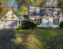 Pre-foreclosure Listing in CARRIAGE LN ESSEX, CT 06426