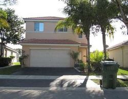 Pre-foreclosure in  DOGWOOD CIR Fort Lauderdale, FL 33331