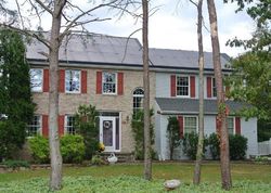 Pre-foreclosure in  GATSBY LN Berlin, NJ 08009
