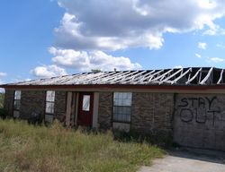 Pre-foreclosure in  LAKE DR Panama City, FL 32404