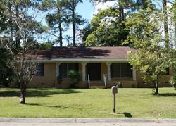 Pre-foreclosure in  STADIUM ST Dothan, AL 36301