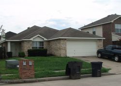 Pre-foreclosure in  ALLENWOOD DR Fort Worth, TX 76134