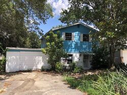 Pre-foreclosure in  N NORMANDALE AVE Orlando, FL 32835