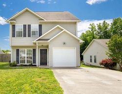 Pre-foreclosure Listing in PELLING DR YORK, SC 29745