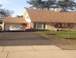 Pre-foreclosure in  BENTLY LN Willingboro, NJ 08046