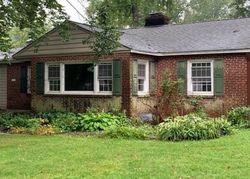 Pre-foreclosure in  FAIRFIELD DR Wilmington, DE 19810