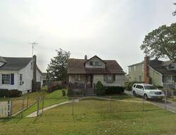 Pre-foreclosure in  E WALNUT ST Islip, NY 11751