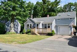 Pre-foreclosure Listing in CONNOLLY RD AVON, MA 02322