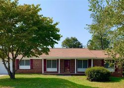  Rossmore Dr, Fayetteville NC