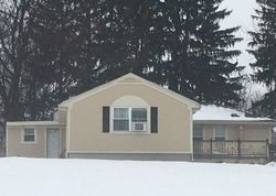 Pre-foreclosure in  COACH HOUSE CT New Windsor, NY 12553