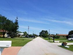 Pre-foreclosure in  SE PERUGIA ST Port Saint Lucie, FL 34952