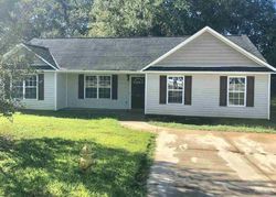 Pre-foreclosure in  AMETHYST WAY Laurens, SC 29360