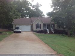 Pre-foreclosure in  SUNNY SHORE LN Anderson, SC 29621