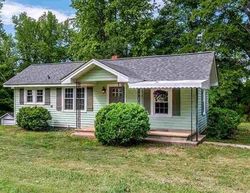 Pre-foreclosure Listing in PINE AVE LANDRUM, SC 29356