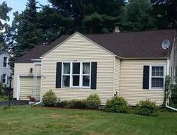 Pre-foreclosure Listing in KENWOOD AVE DELMAR, NY 12054