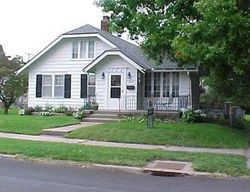 Pre-foreclosure in  SENECA ST Saint Joseph, MO 64507