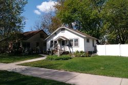 Pre-foreclosure in  32ND AVE S Minneapolis, MN 55406