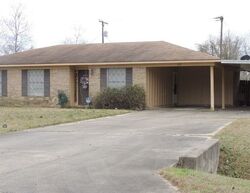Pre-foreclosure in  ELLEN DR West Monroe, LA 71292