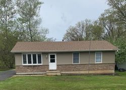 Pre-foreclosure in  N ORCHARD RD Waukegan, IL 60087