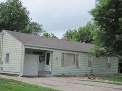 Pre-foreclosure Listing in W 6TH ST HOLTON, KS 66436