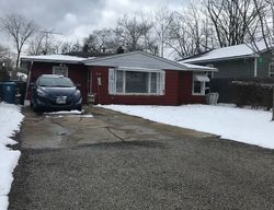 Pre-foreclosure in  OAKVIEW AVE Aurora, IL 60505