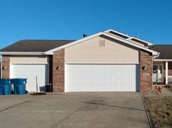 Pre-foreclosure Listing in PERSIMMON PKWY HEBRON, IN 46341