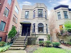 Pre-foreclosure in  W CATALPA AVE Chicago, IL 60640