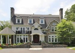 Pre-foreclosure Listing in LAKE WIND RD NEW CANAAN, CT 06840