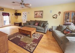 Pre-foreclosure Listing in HARVARD ST RED BANK, NJ 07701