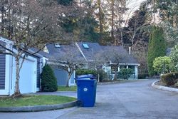 Pre-foreclosure Listing in NE 105TH LN KIRKLAND, WA 98033