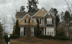 Pre-foreclosure in  MAIN DIVIDE DR Wake Forest, NC 27587