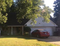 Pre-foreclosure in  E 52ND ST Tulsa, OK 74105